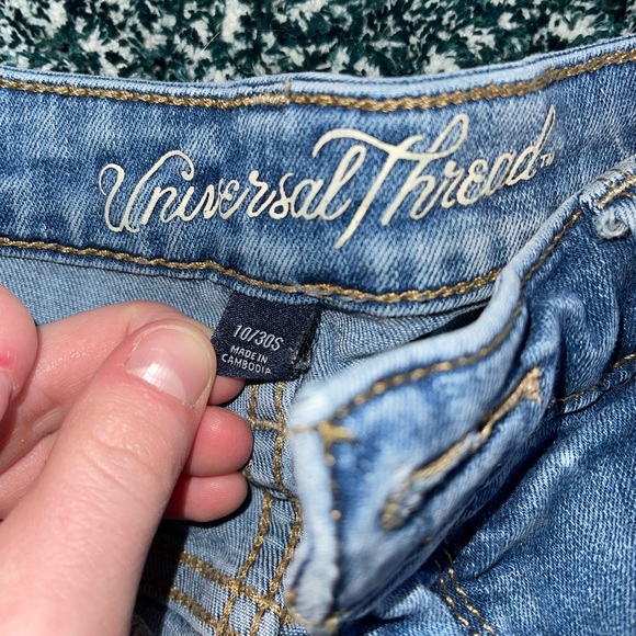 Universal Thread Jeans - Picture 2 of 4